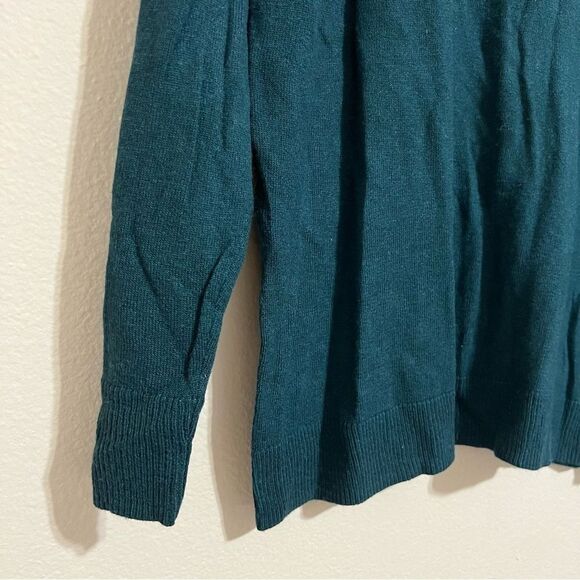 INC International Concepts Women's GREEN
Keyhole Sweater - Picture 5 of 6